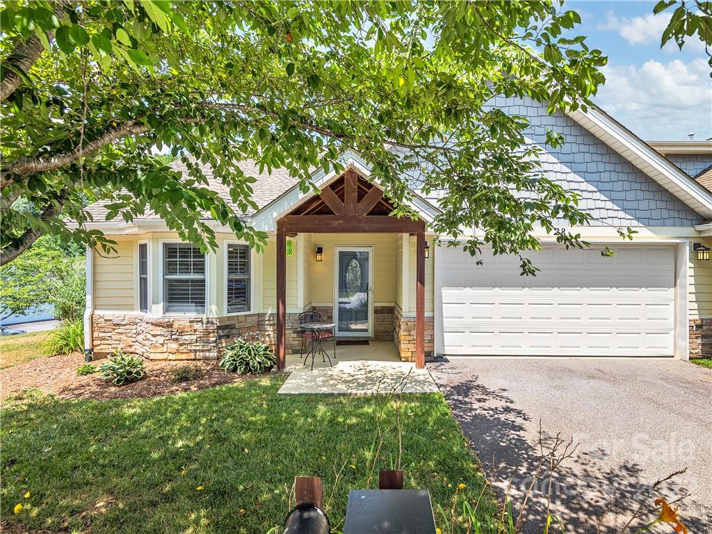 Property image 1 at 28 Kaylor Drive, Arden, NC 28704