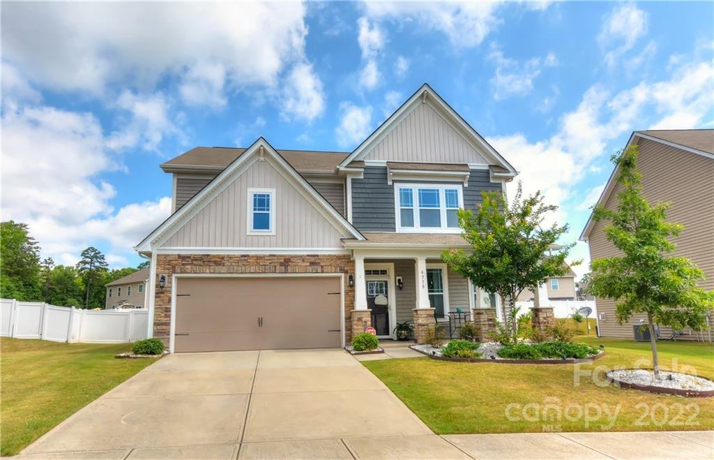 Property image 1 at 4718 Brightfalls Way, Charlotte, NC 28213