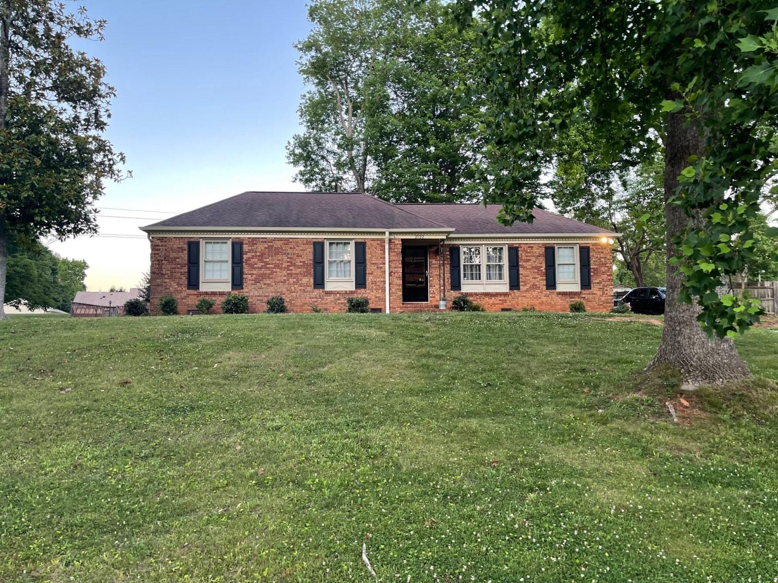 Property image 1 at 2122 Regent Court, Gastonia, NC 28054