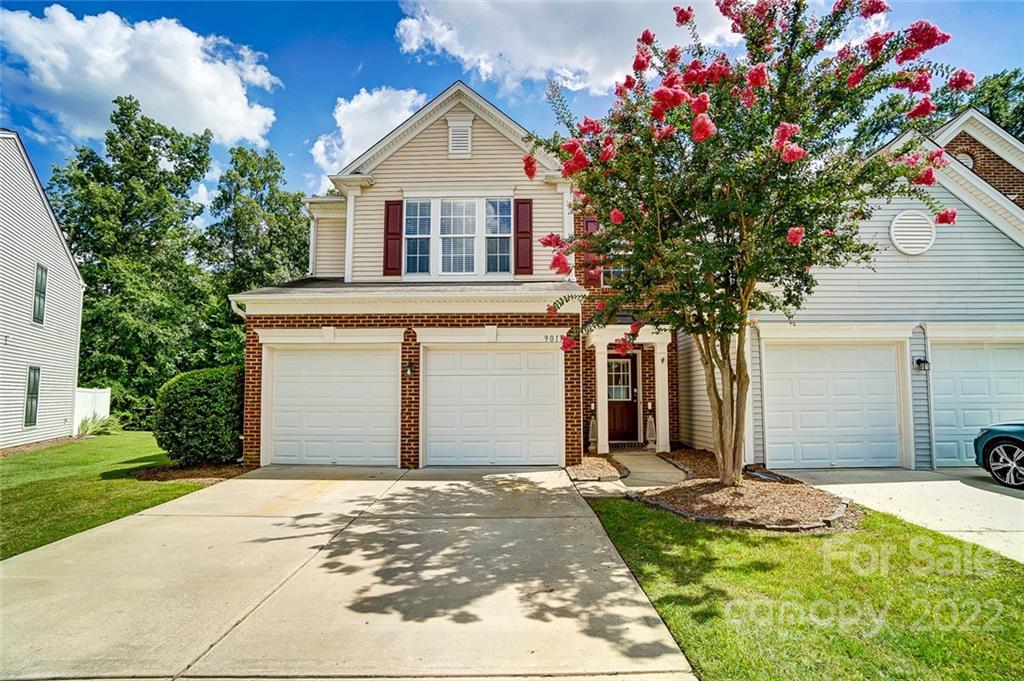 9017 Mcalwaine Preserve Avenue