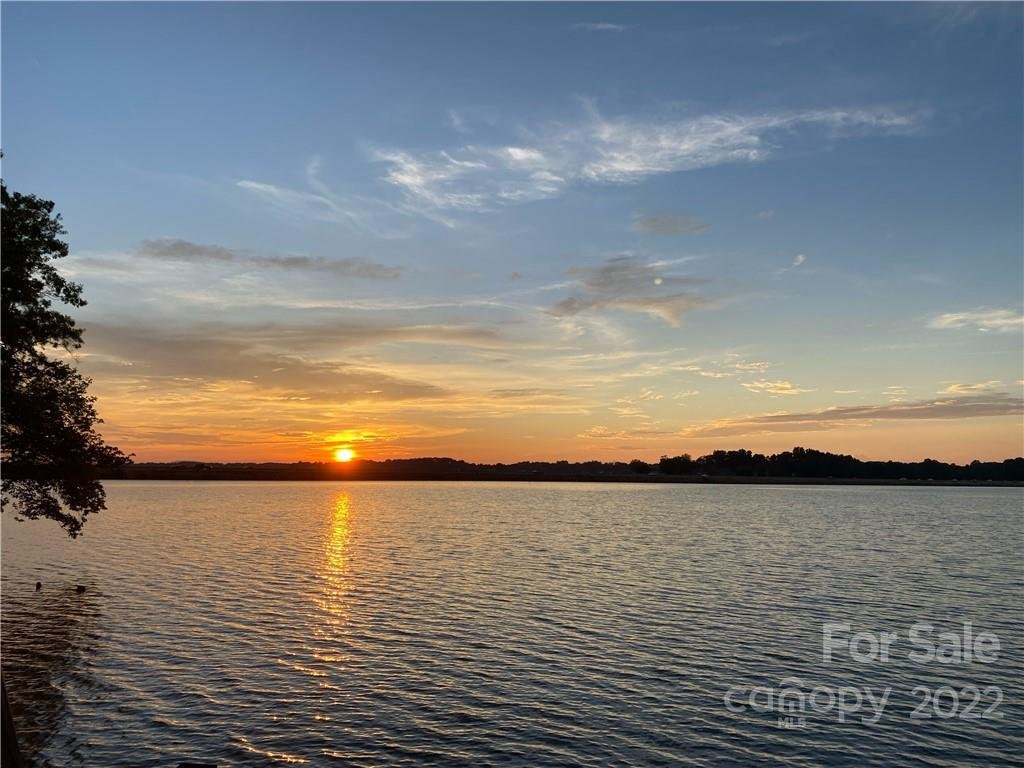 Property image 1 at 713 Northeast Drive, Davidson, NC 28036