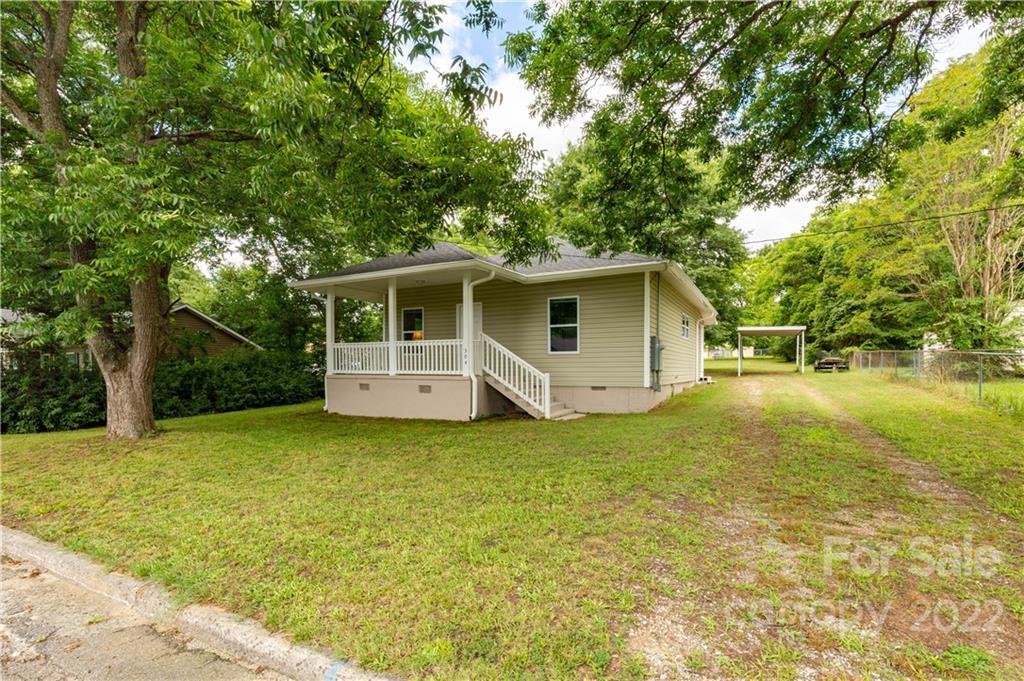 Property image 1 at 304 Parkview Street, Clover, SC 29710