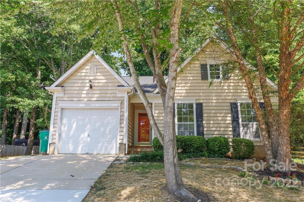 Property image 1 at 9206 Rotherham Lane, Charlotte, NC 28216
