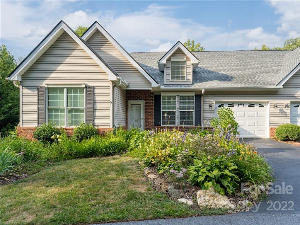 Property image 1 at 115 Hibiscus Lane, Asheville, NC 28803