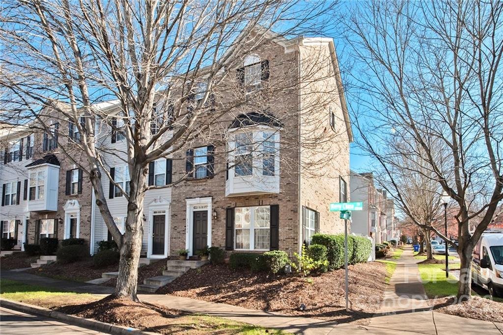 13535 Merry Chase Lane