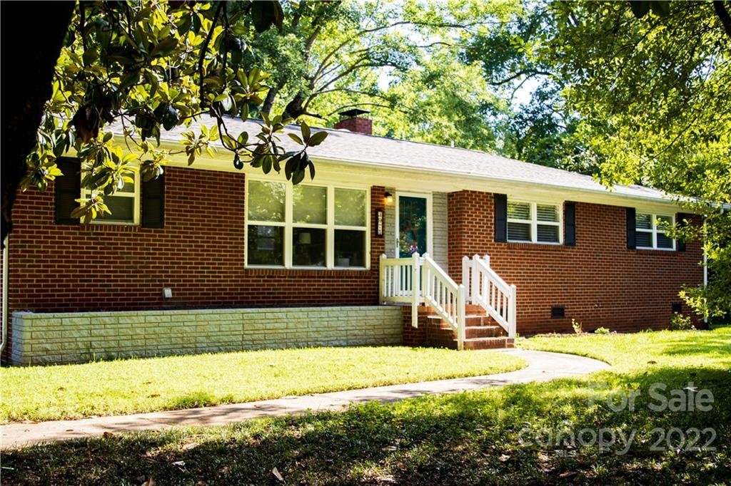 3975 Sheffield Drive