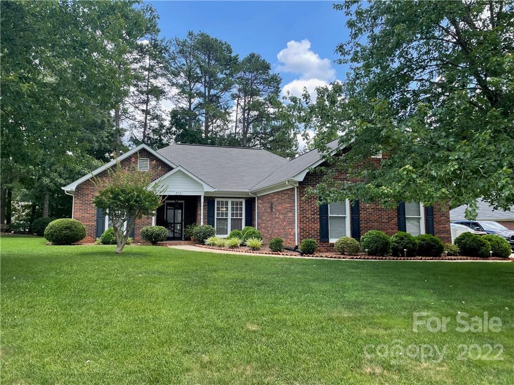 Property image 1 at 850 Emerson Drive, Mooresville, NC 28115