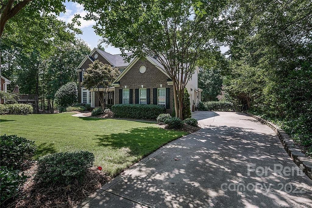 Property image 1 at 16420 Woolwine Road, Charlotte, NC 28278