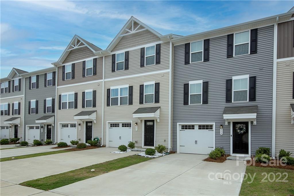 Property image 1 at 959 Taybyn Road, Fort Mill, SC 29715