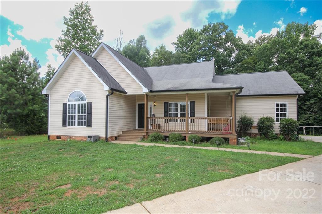 Property image 1 at 519 Coffeetree Lane, Stanley, NC 28164