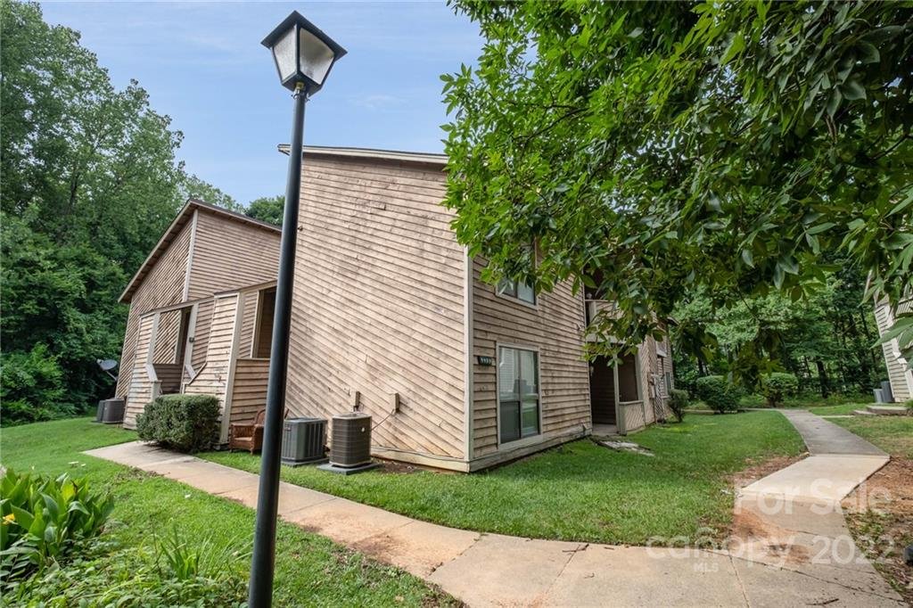 Property image 1 at 4409 Sharon Chase Drive, Charlotte, NC 28215