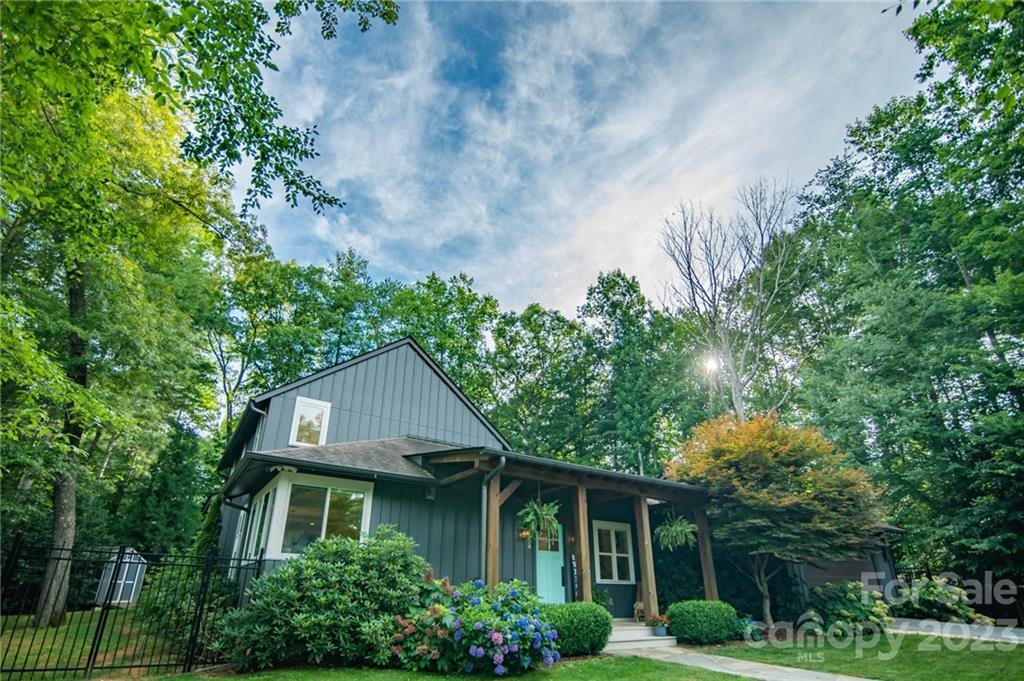 Property image 1 at 657 N Rugby Road, Hendersonville, NC 28791