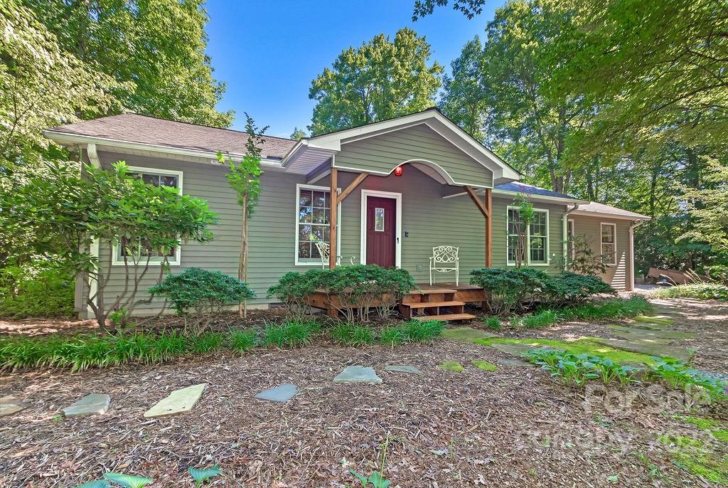 Property image 1 at 183 Wildwood Way, Lake Toxaway, NC 28747