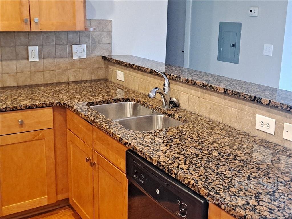 Property image 1 at 808 Cotton Gin Alley, Davidson, NC 28036