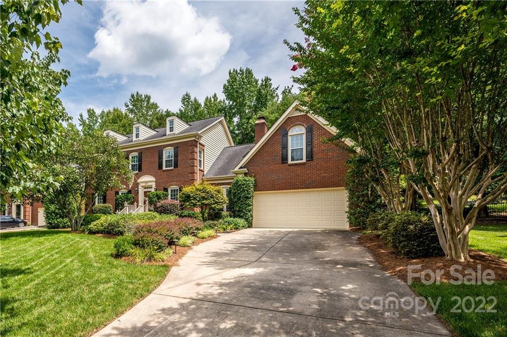 4817 Hickory Glen Drive