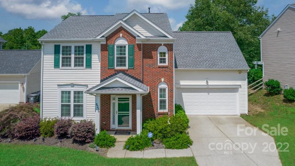 Property image 1 at 8236 Rolling Meadows Lane, Huntersville, NC 28078