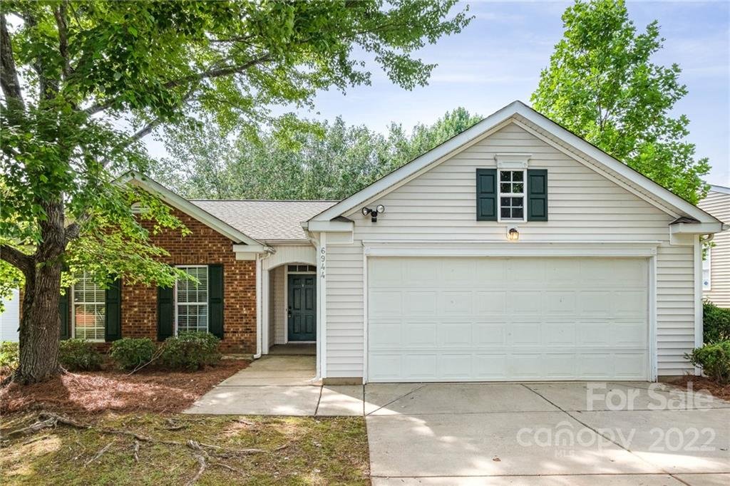 6944 Kentucky Derby Drive