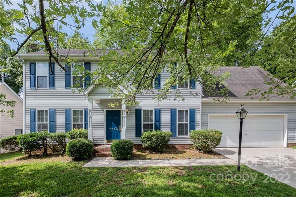 Property image 1 at 7515 Crestside Lane, Charlotte, NC 28227