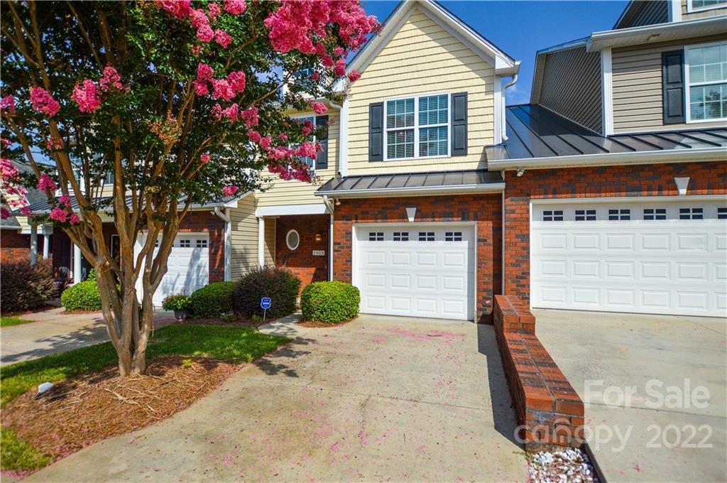 Property image 1 at 1995 Talbot Lane, Hickory, NC 28602