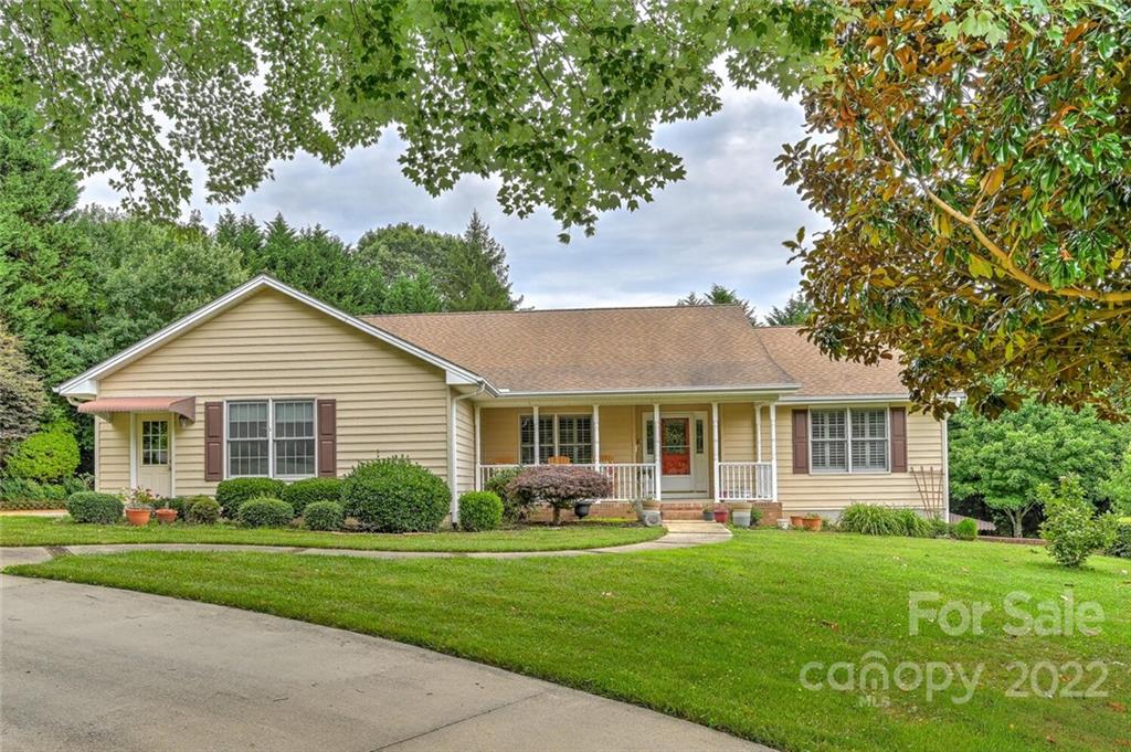 Property image 1 at 2006 Holly Tree Hill, Hendersonville, NC 28739