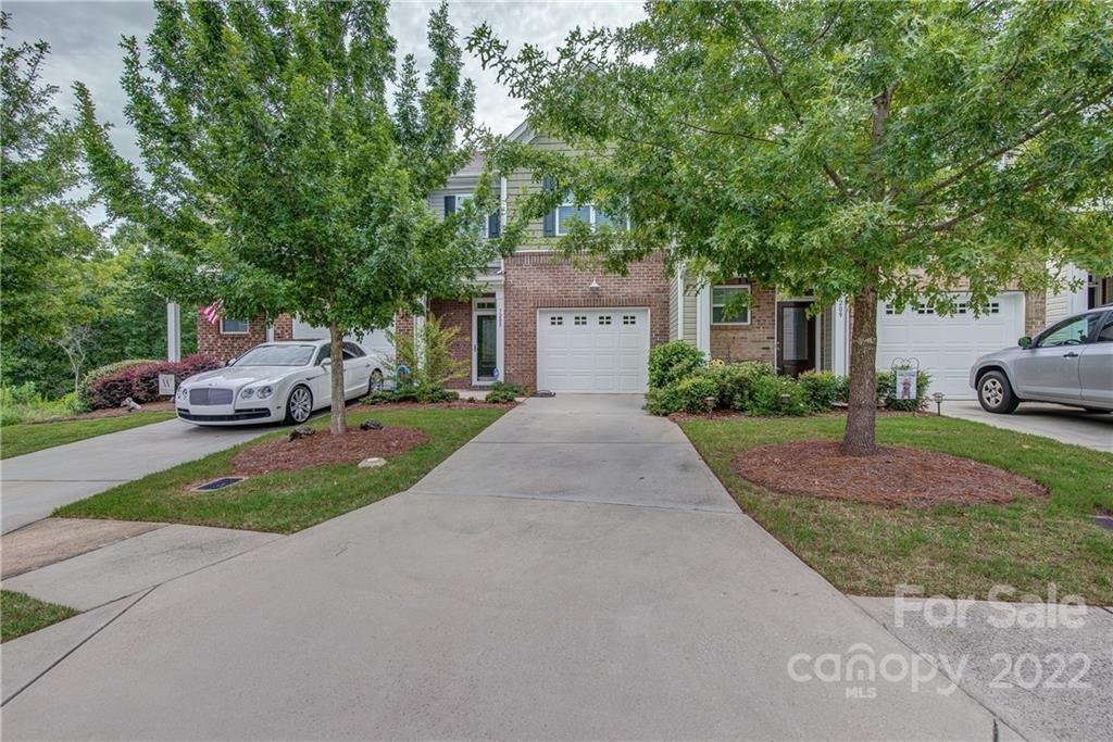 Property image 1 at 3205 Yarmouth Lane, Gastonia, NC 28056