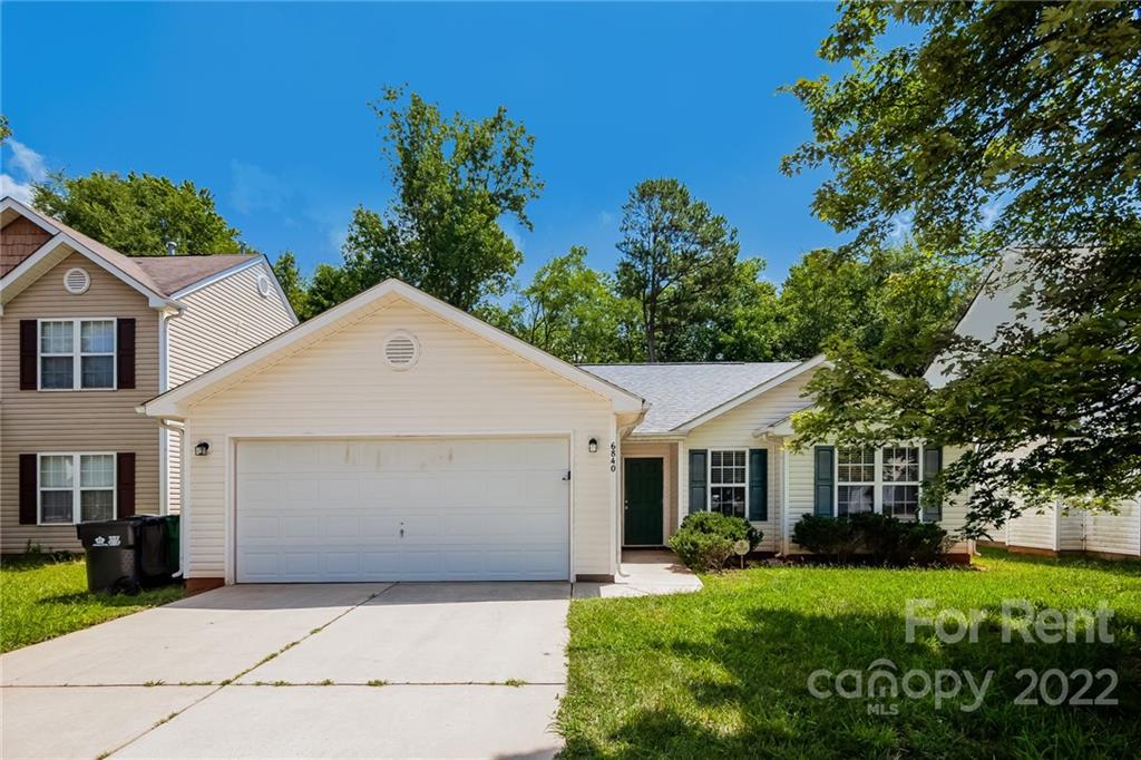 Property image 1 at 6840 Parkers Crossing Drive, Charlotte, NC 28215