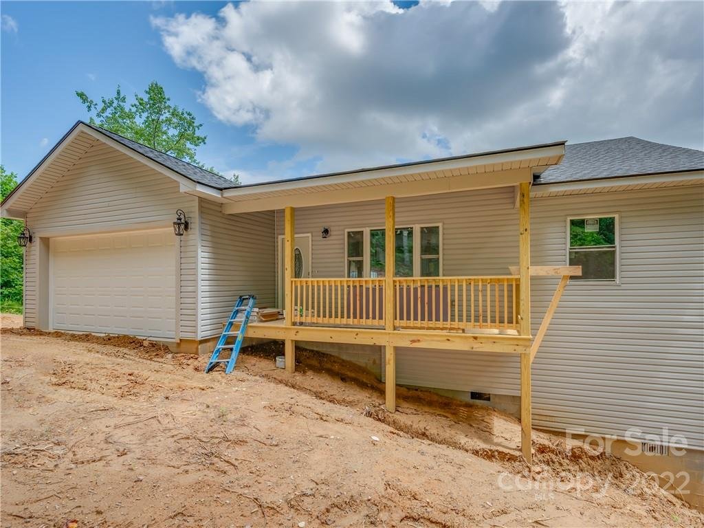 Property image 1 at 39 Hamilton Acres Drive, Hendersonville, NC 28791