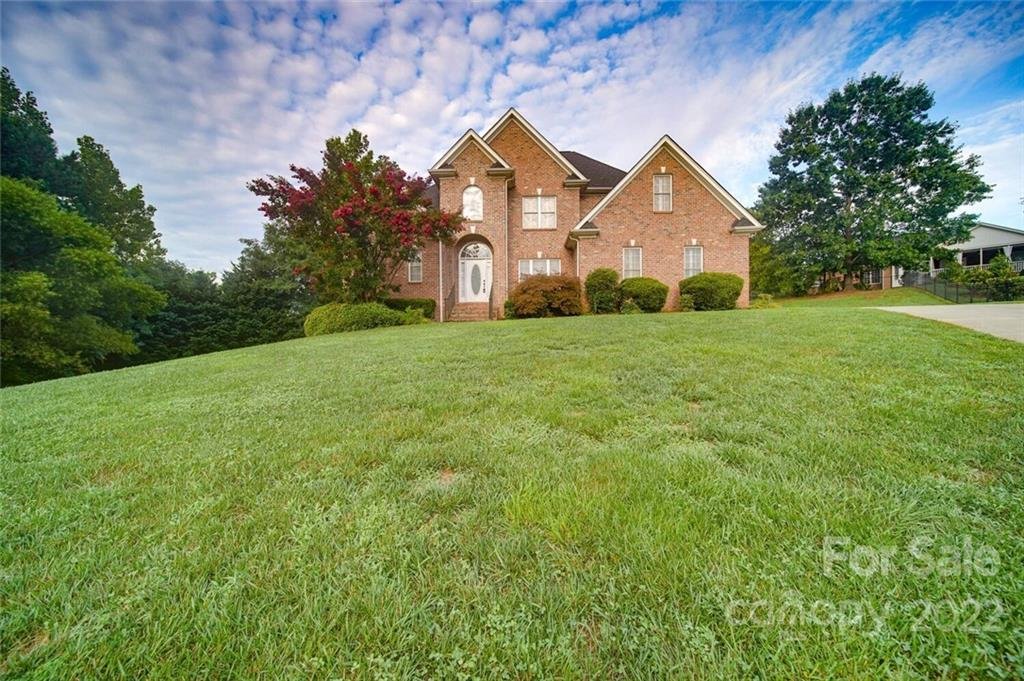 Property image 1 at 5172 Summerell Avenue, Gastonia, NC 28056