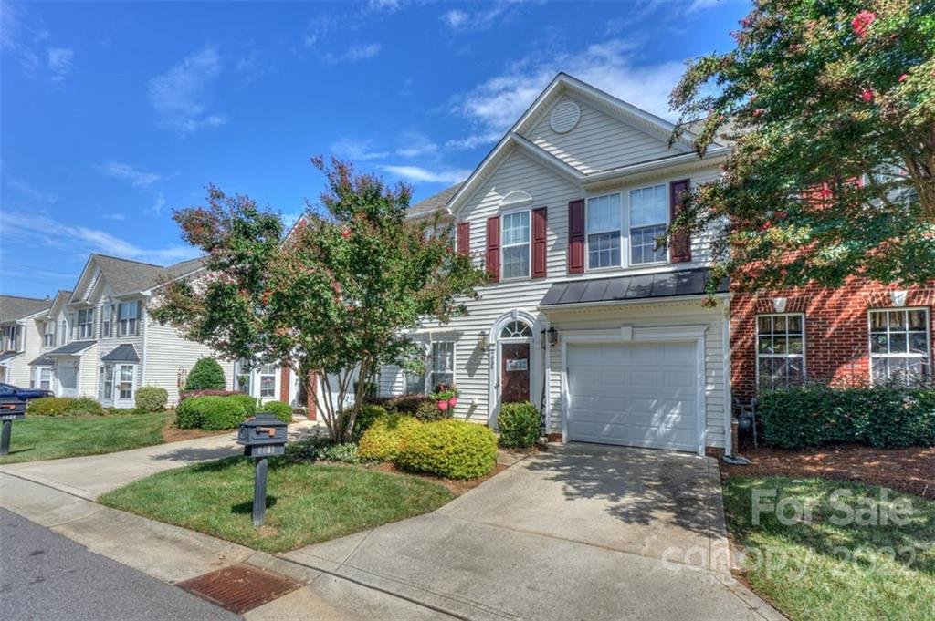 7936 Mariners Pointe Circle