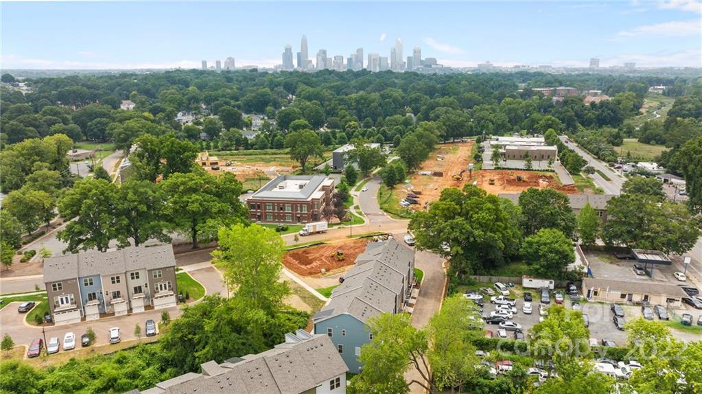 Property image 1 at 426 Simeon Drive, Charlotte, NC 28028