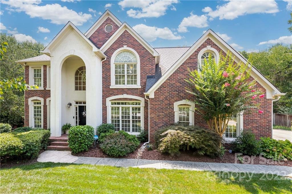 Property image 1 at 4208 Moss Creek Court, Matthews, NC 28105