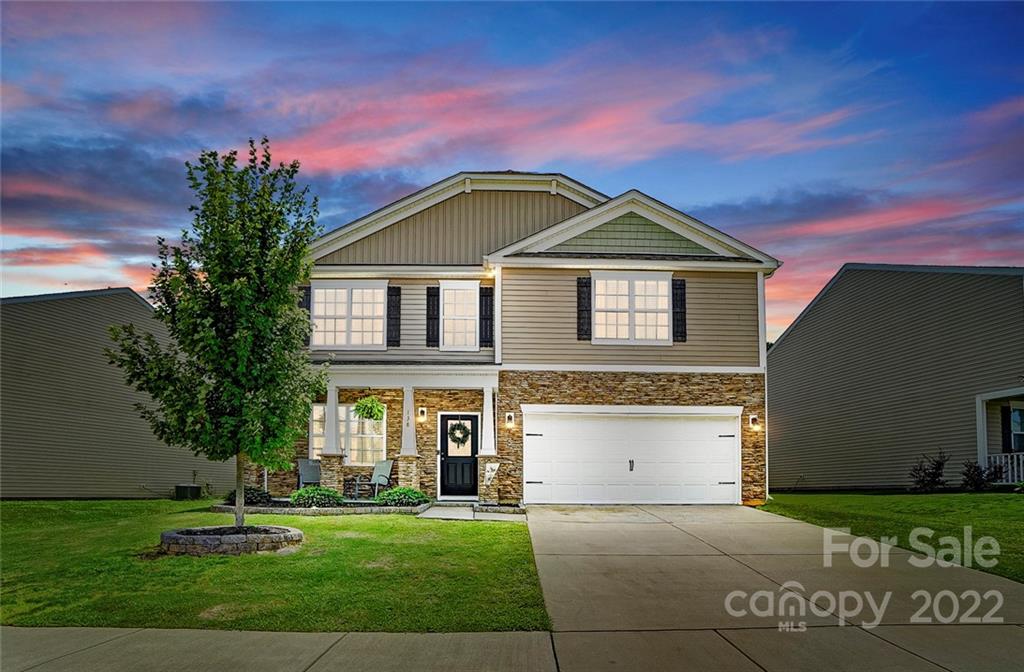 Property image 1 at 138 Kingsway Drive, Mooresville, NC 28115