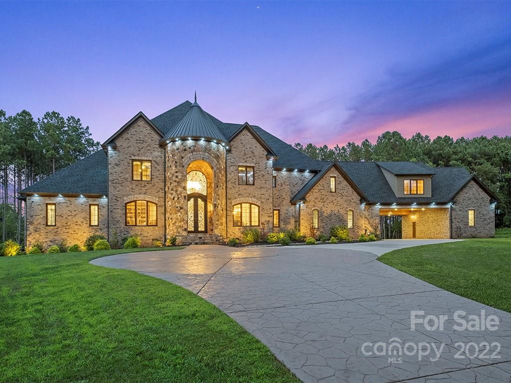 Property image 1 at 1033 Fern Hill Road, Mooresville, NC 28117