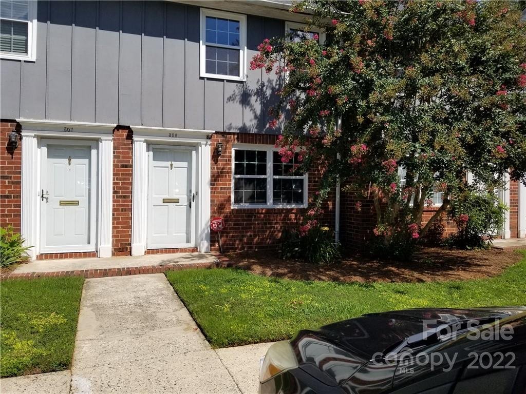 Property image 1 at 1300 Larchmont Place, Salisbury, NC 28144