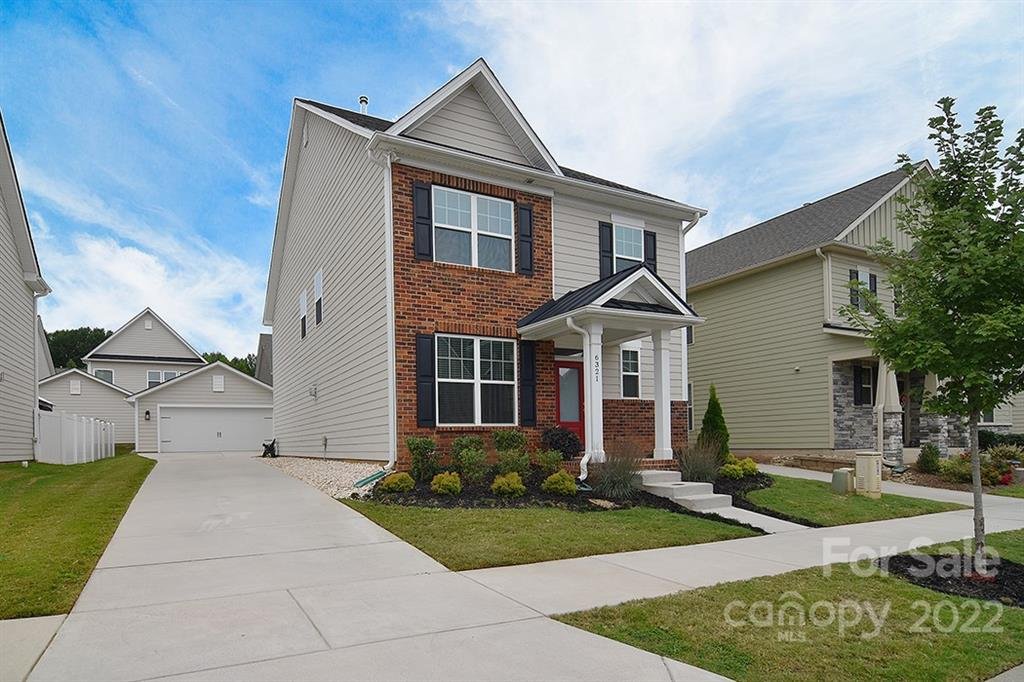 Property image 1 at 6321 Kennard Drive, Charlotte, NC 28216
