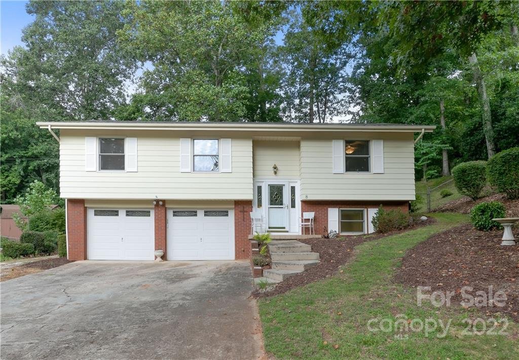 Property image 1 at 8 Auburndale Drive, Asheville, NC 28806