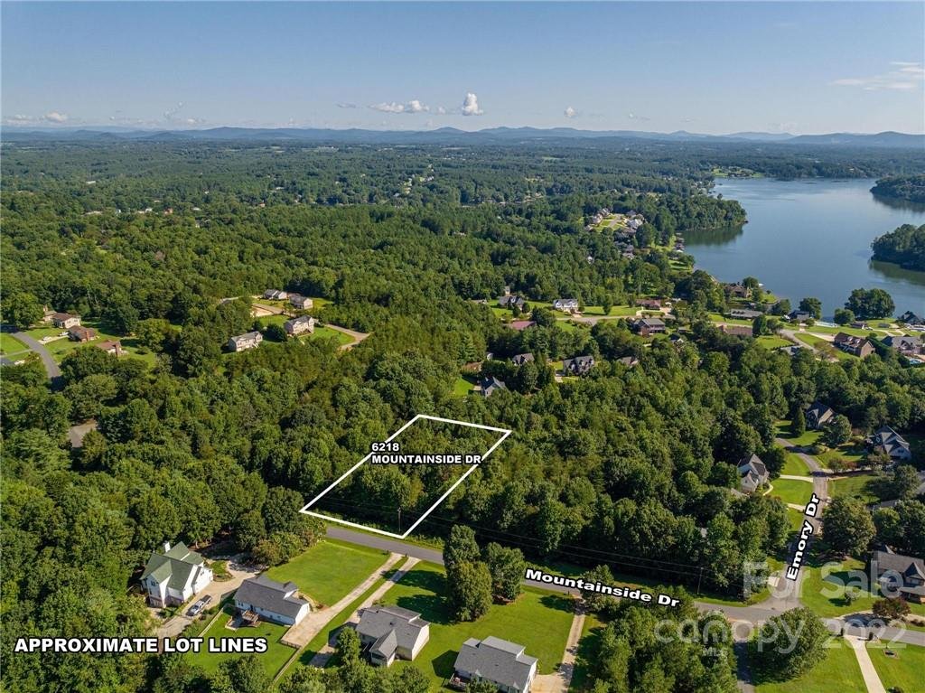 Property image 1 at 6218 Mountainside Drive, Hickory, NC 28601