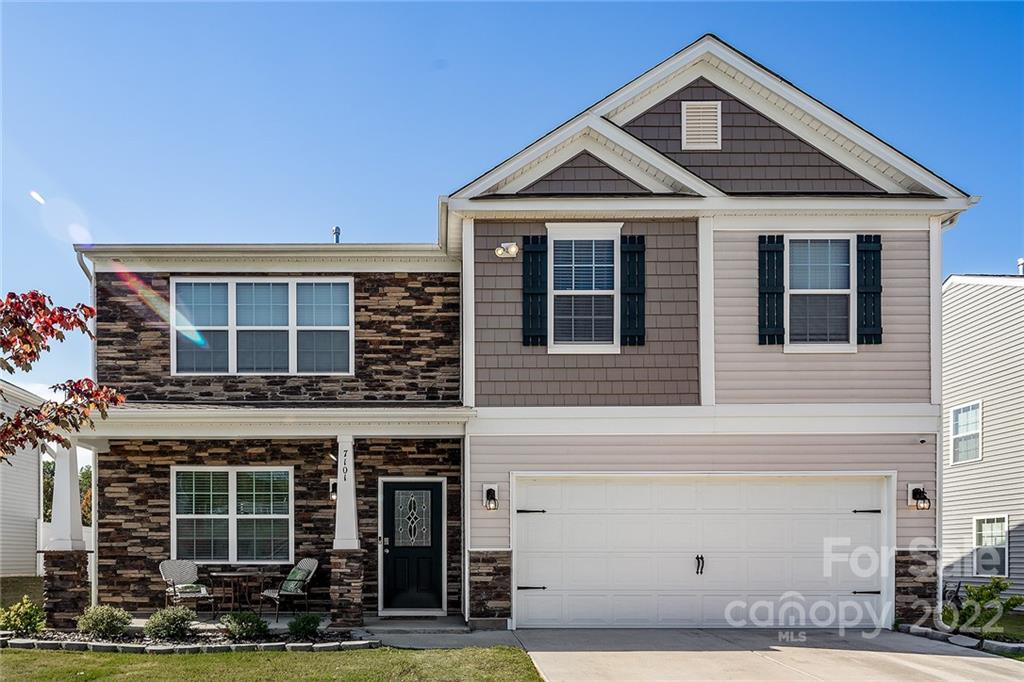 Property image 1 at 7101 Branch Fork Road, Charlotte, NC 28215