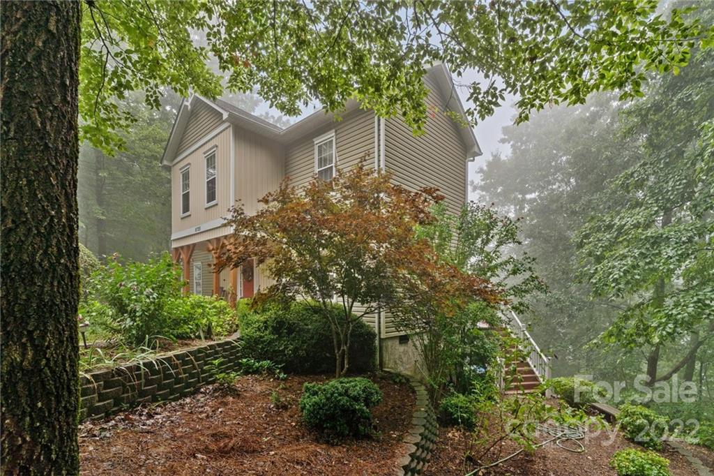 Property image 1 at 8725 Lisa Trail, Connelly Springs, NC 28612