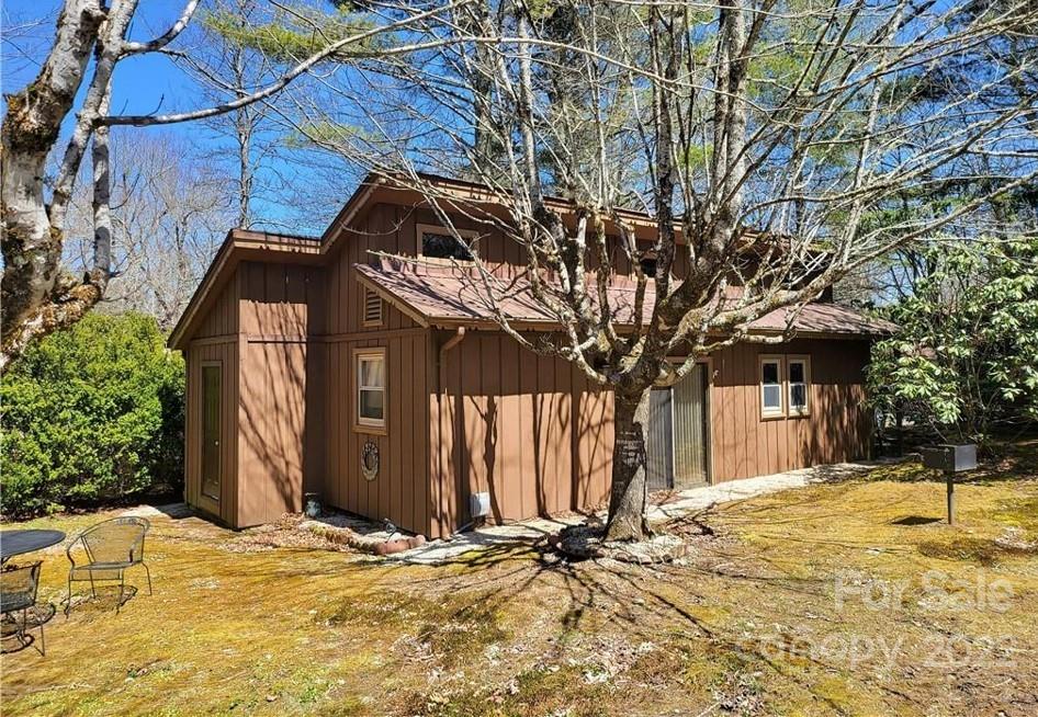 Property image 1 at 272 Black Pine Road, Newland, NC 28657