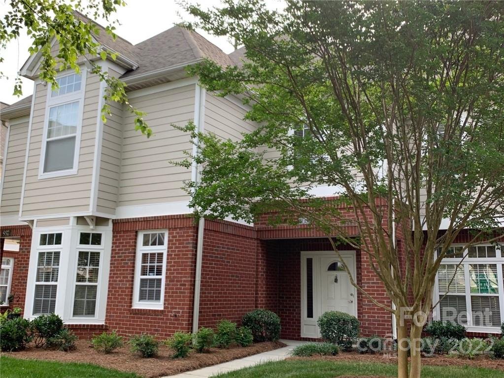 Property image 1 at 933 Central Park Circle, Davidson, NC 28036