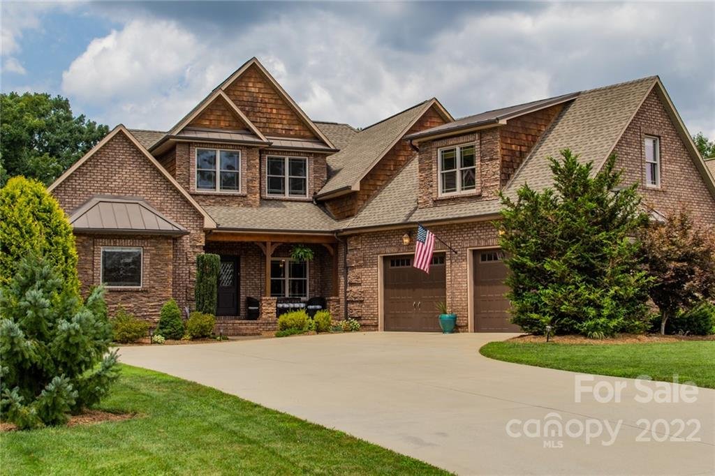 Property image 1 at 1522 Kensington Park Court, Hickory, NC 28602