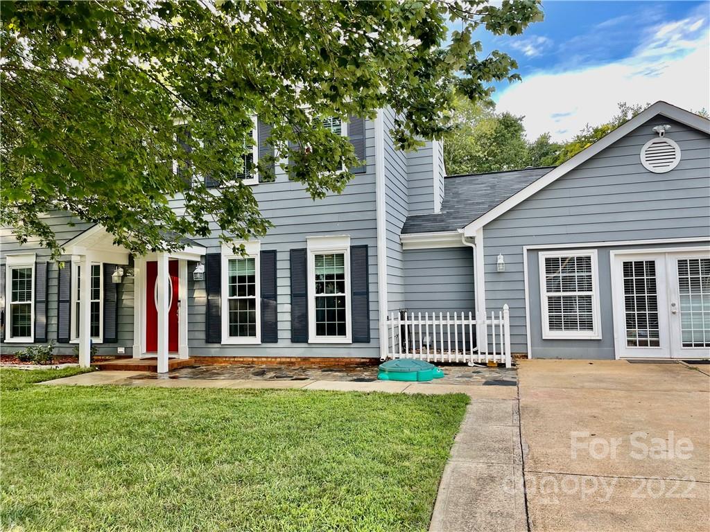 Property image 1 at 8716 Brampton Drive, Charlotte, NC 28215