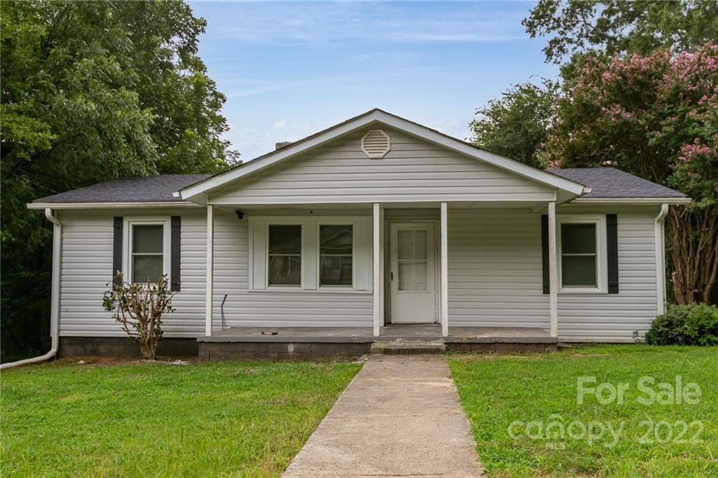 Property image 1 at 2041 B Avenue, Charlotte, NC 28216