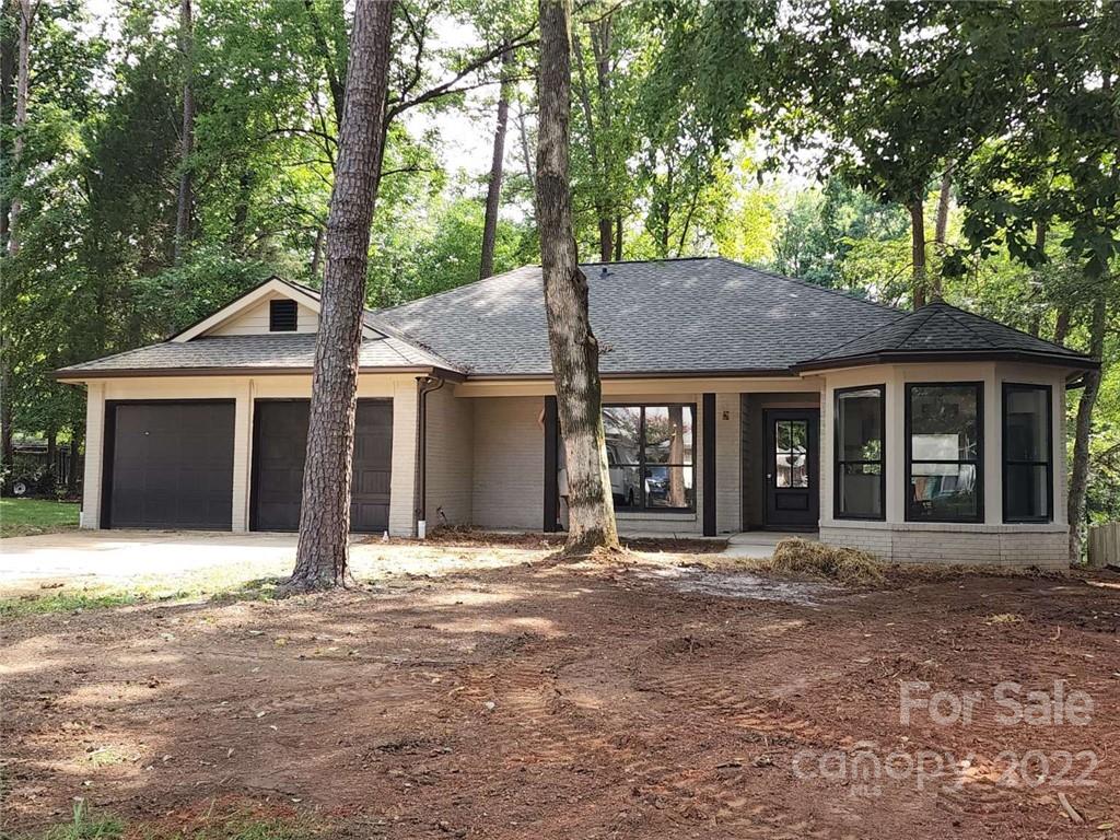 Property image 1 at 6317 Whitewater Drive, Charlotte, NC 28214