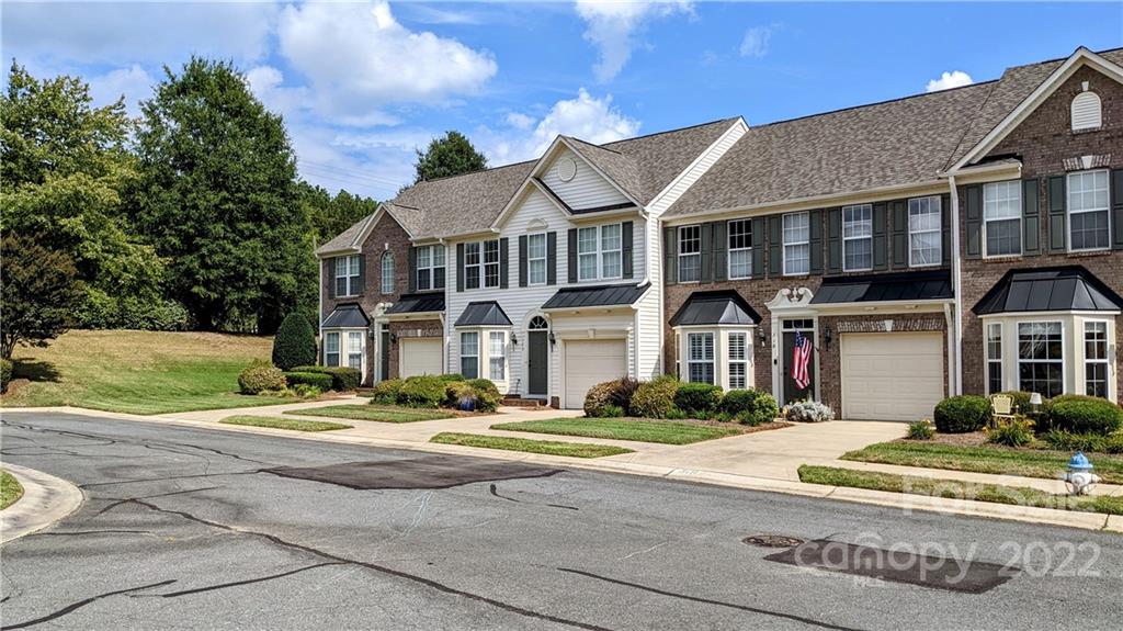 320 Shingleoak Drive