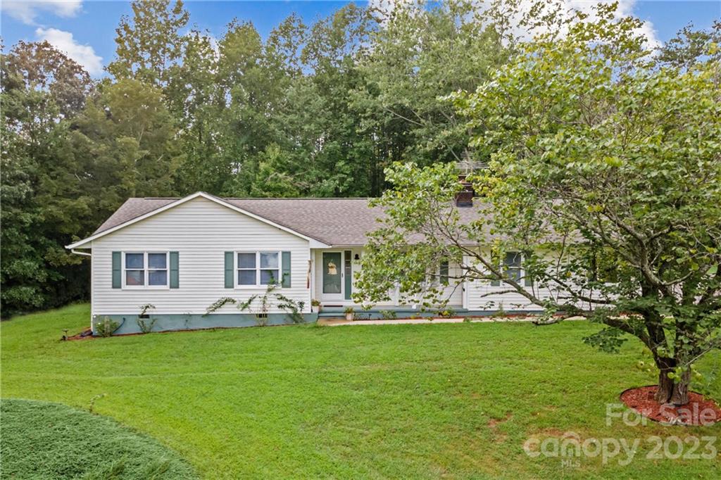 Property image 1 at 587 Dysartsville Road, Nebo, NC 28761