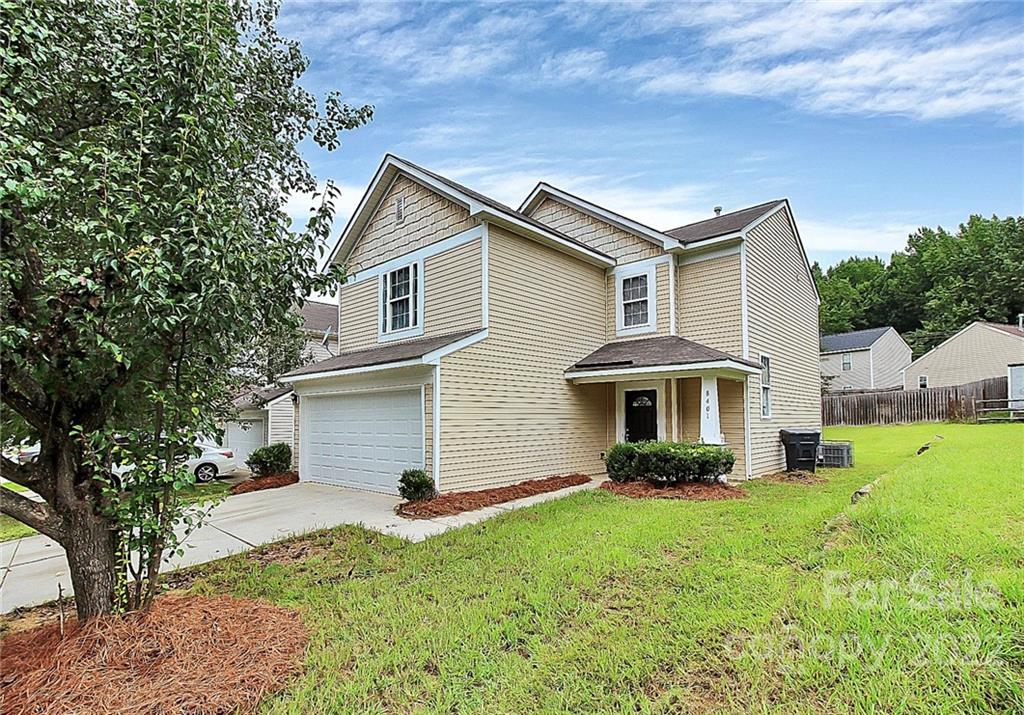 Property image 1 at 8401 Wallace Glen Drive, Charlotte, NC 28212