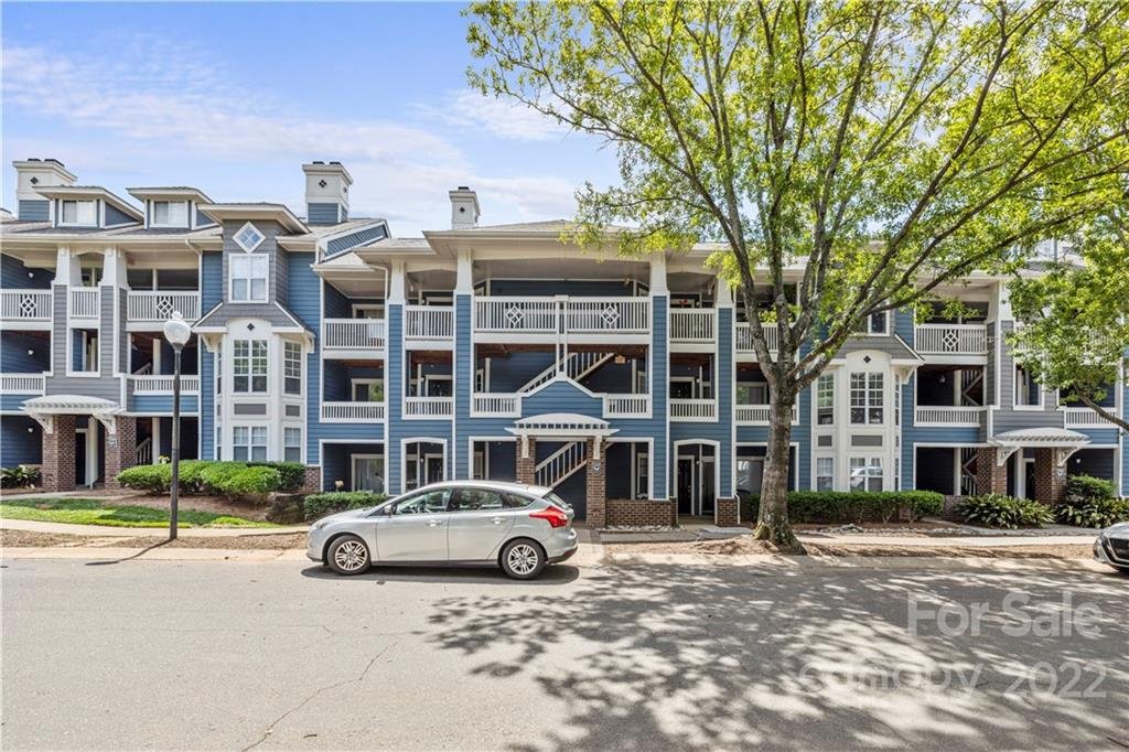 Property image 1 at 2209 Sumner Green Avenue, Charlotte, NC 28203