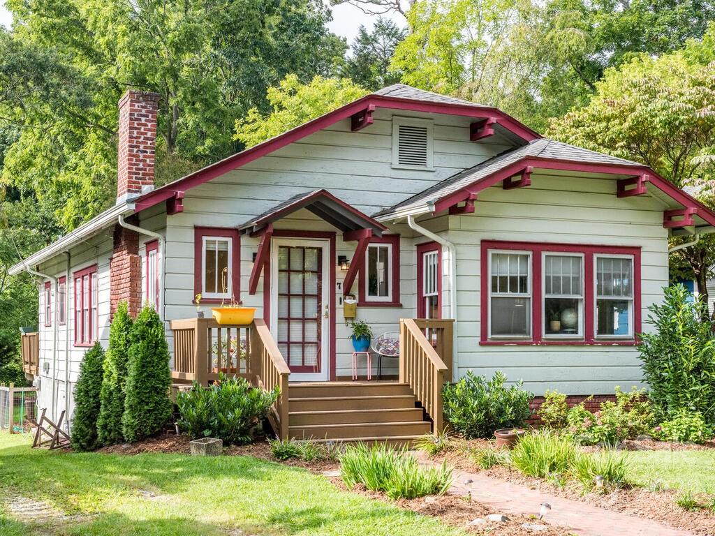 Property image 1 at 7 Coleman Avenue, Asheville, NC 28801